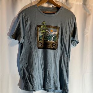 Old Navy Men's Dusty Blue Scenic Radio Graphic Tee